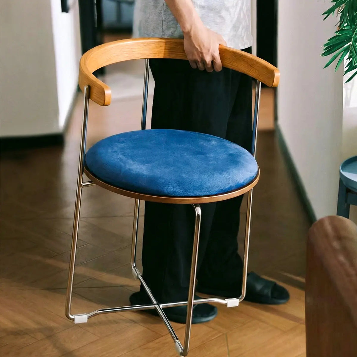 Houseguest Folding Chair