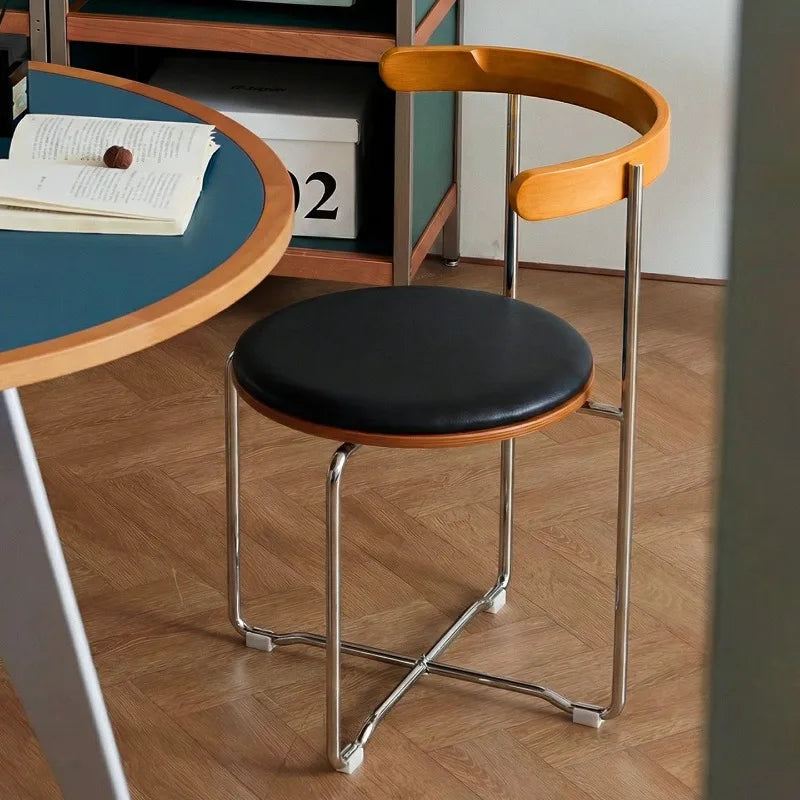 Houseguest Folding Chair