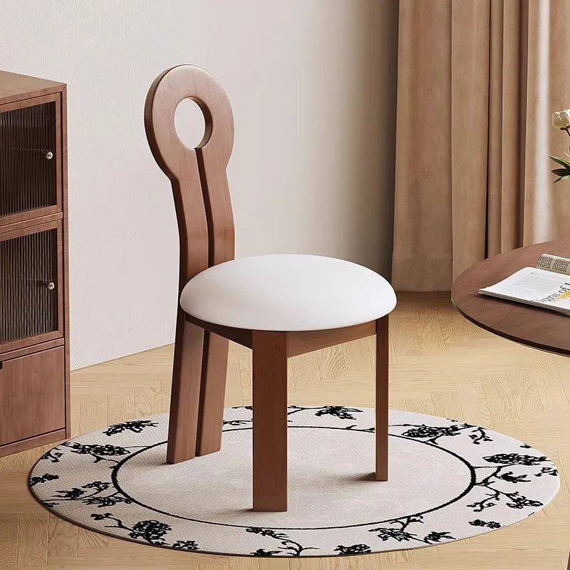 Peekaboo Chair