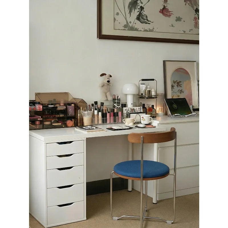Houseguest Folding Chair